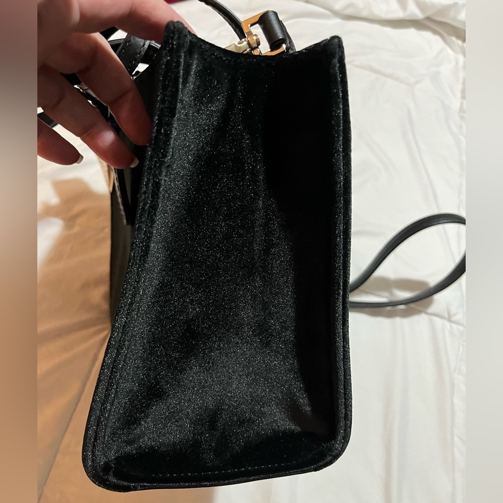 Kate Spade- black velvet ‘Thompson Street’ bag. NWT. - Picture 5 of 7